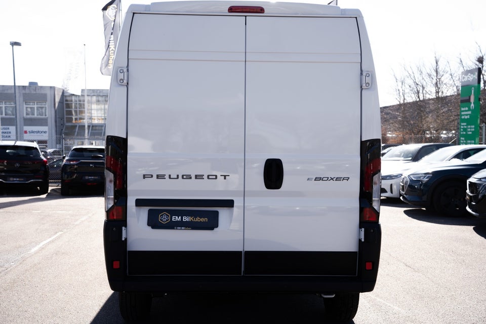 Peugeot e-Boxer 435 110 L3H2 Premium