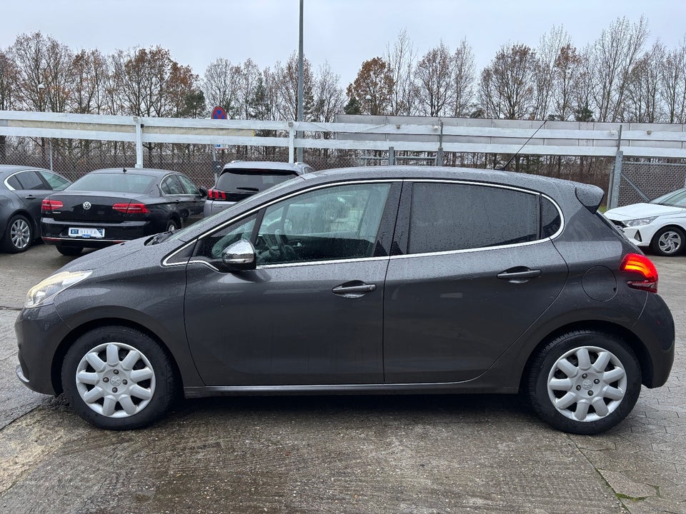 Peugeot 208 1,6 BlueHDi 100 Allure Sky 5d