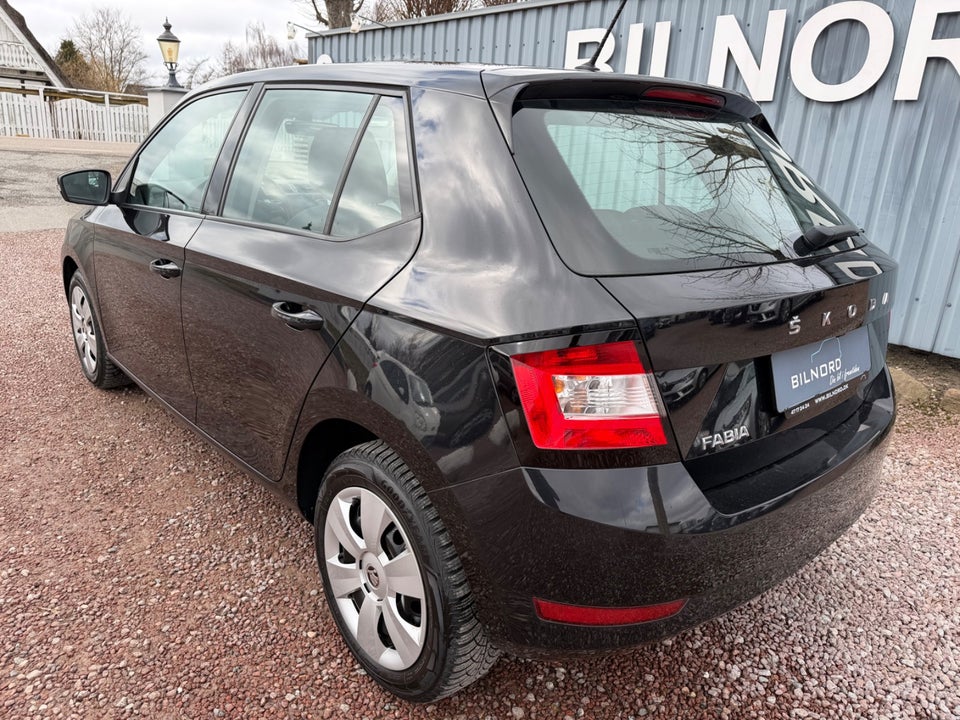 Skoda Fabia 1,0 MPi 60 Ambition 5d