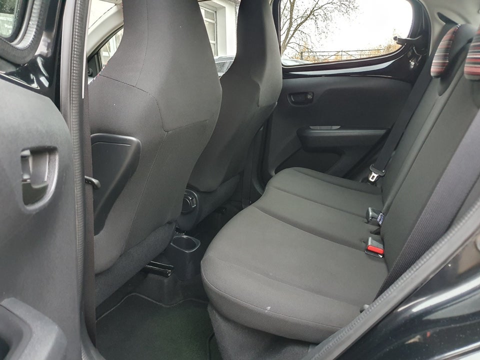 Citroën C1 1,2 PureTech Shine 5d