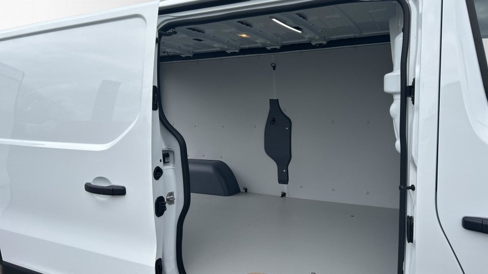 Renault Trafic 2,0 dCi 130 L2H1 Tekno