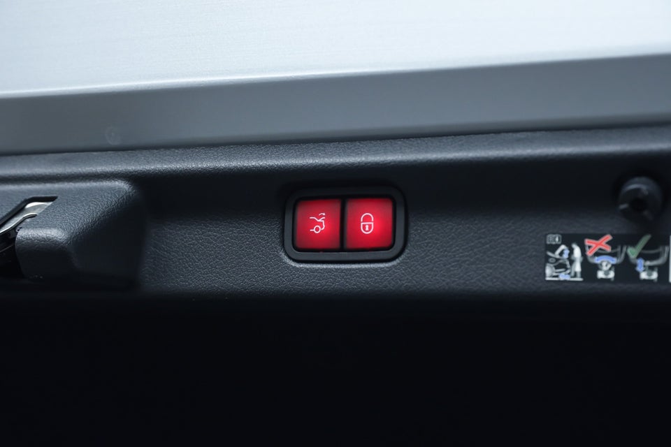 Mercedes EQE350 AMG Line 4d