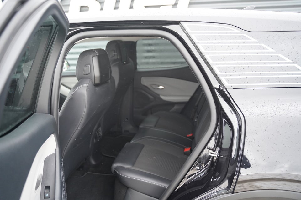 Ford Explorer 77 Select Extended Range 5d