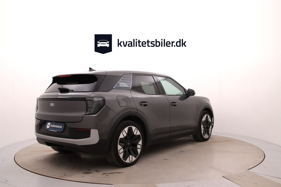 Ford Explorer 82 Select Extended Range 5d