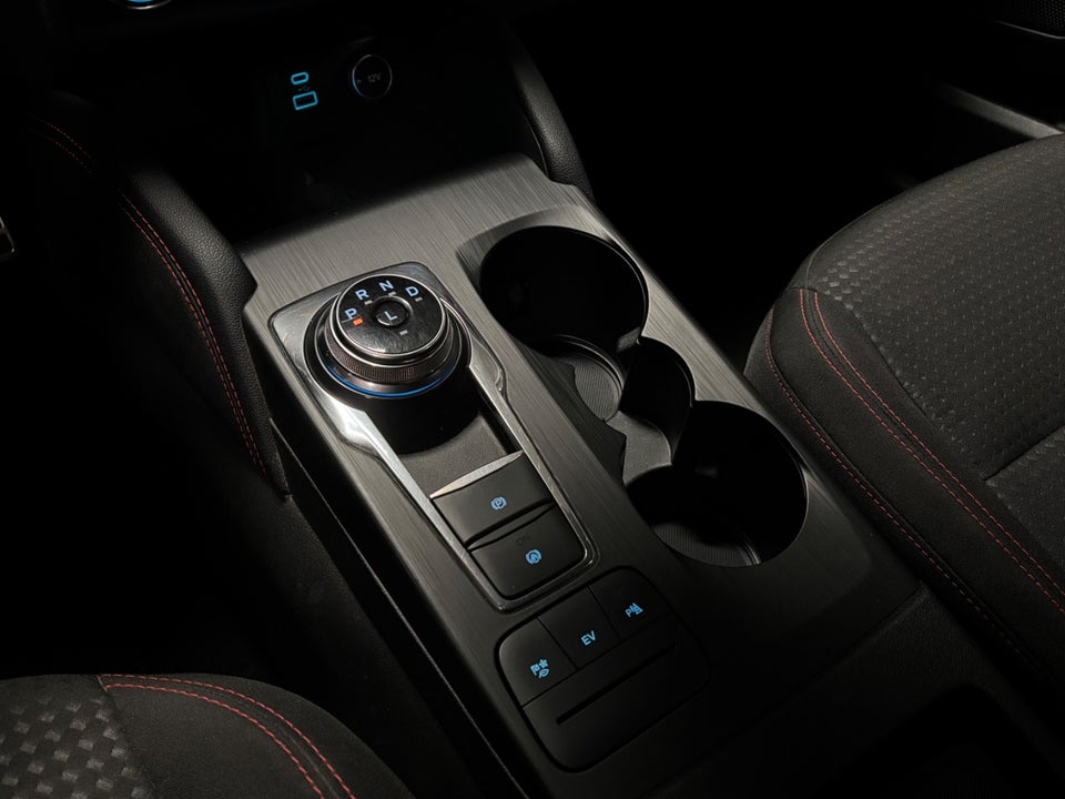 Ford Kuga 2,5 PHEV ST-Line CVT 5d