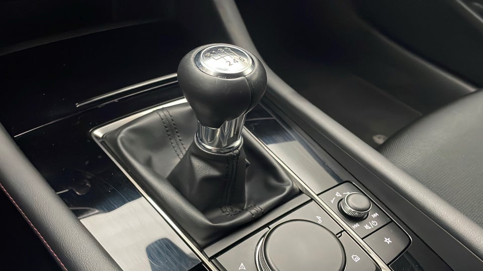 Mazda 3 2,0 e-SkyActiv-G 150 Homura 5d