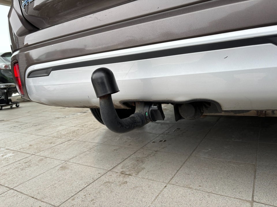 Mitsubishi Outlander 2,4 PHEV Invite CVT 4WD 5d