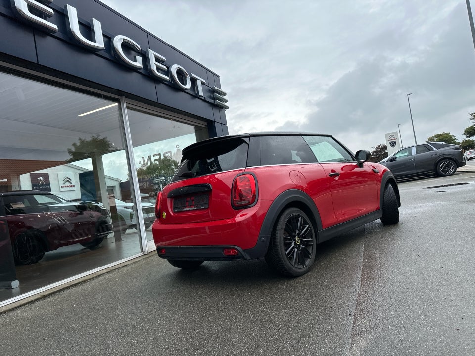 MINI Cooper SE Resolute Edition 3d