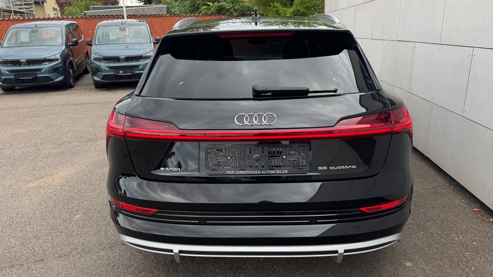Audi e-tron 55 S-line quattro 5d