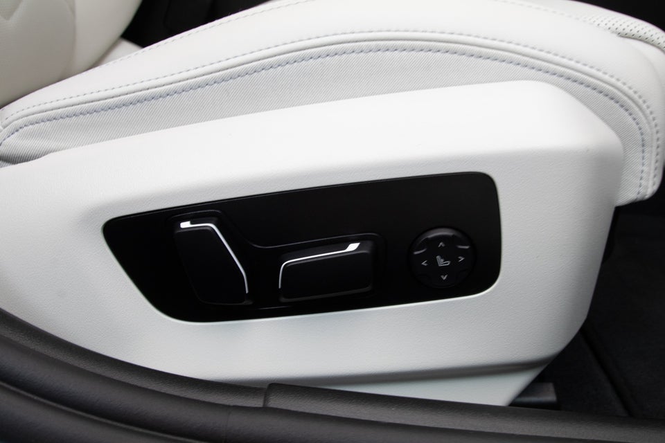 BMW i5 eDrive40 Fully Charged M-Sport Pro 4d