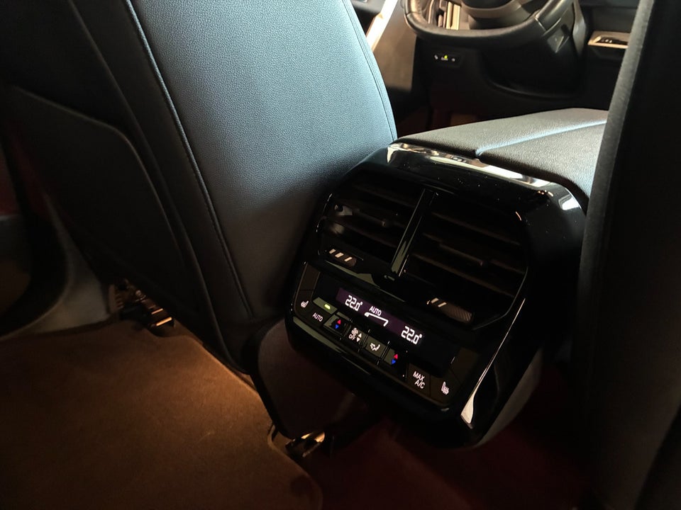 BMW iX xDrive50 Supercharged 5d