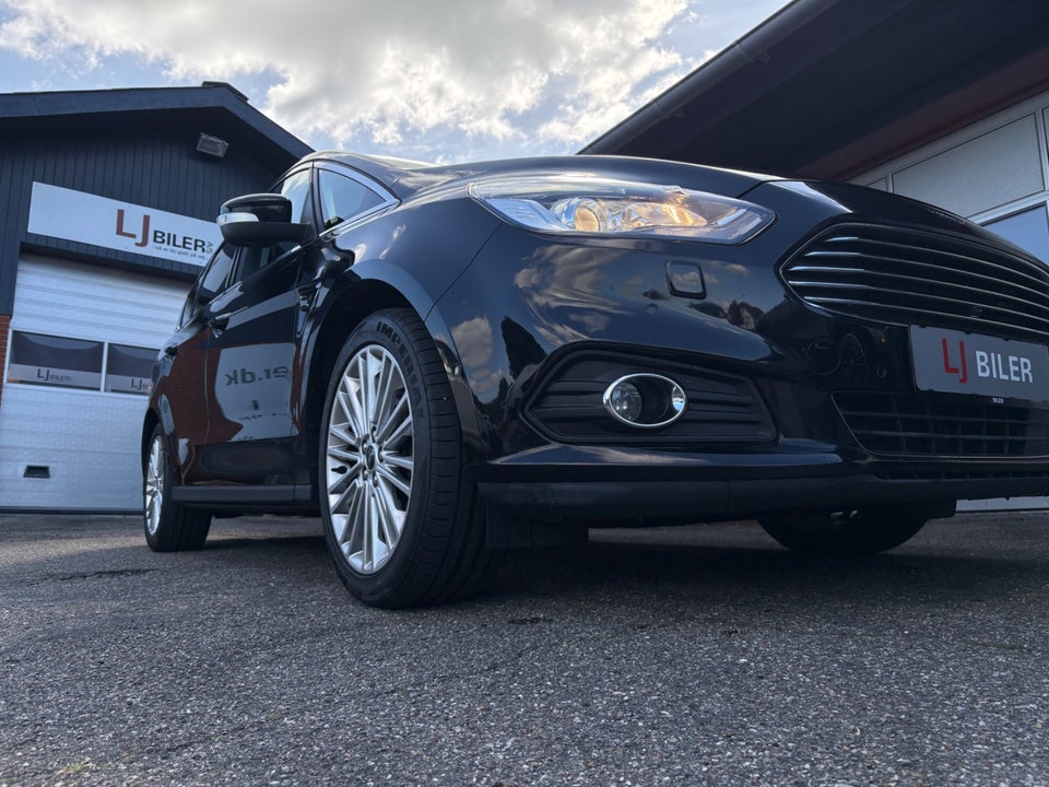 Ford S-MAX 2,0 EcoBlue Titanium aut. 7prs 5d