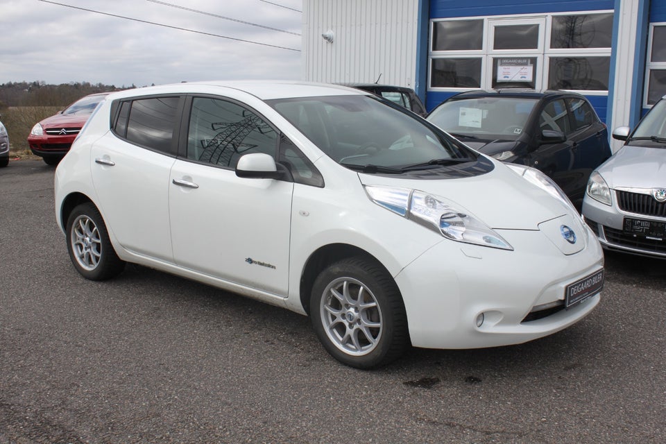 Nissan Leaf 24 Acenta 5d