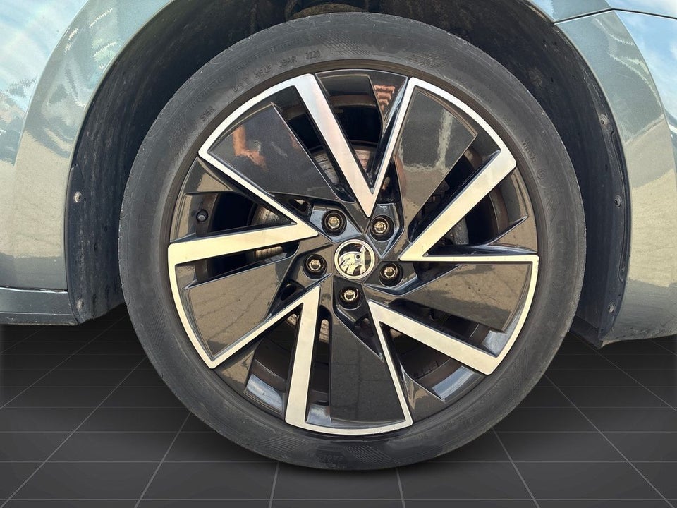 Skoda Octavia 1,4 TSi iV Plus Combi DSG 5d