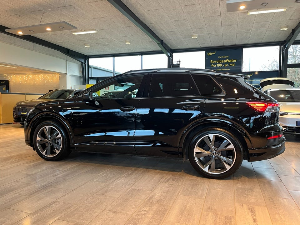 Audi Q4 e-tron 45 S-line 5d