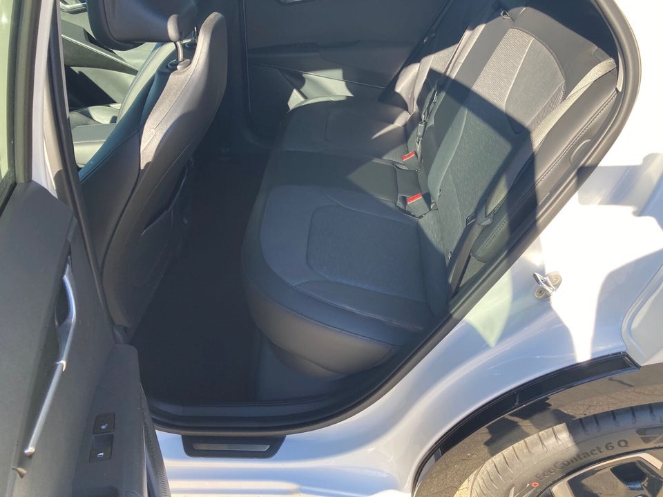 Kia Niro 64 EV Upgrade 5d