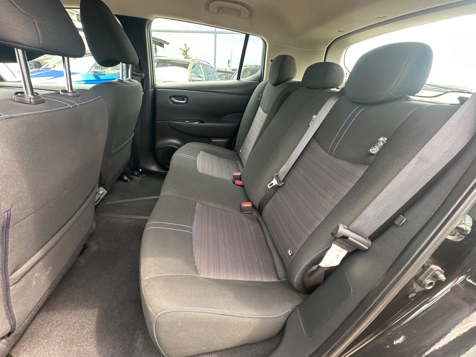 Nissan Leaf 40 Visia 5d