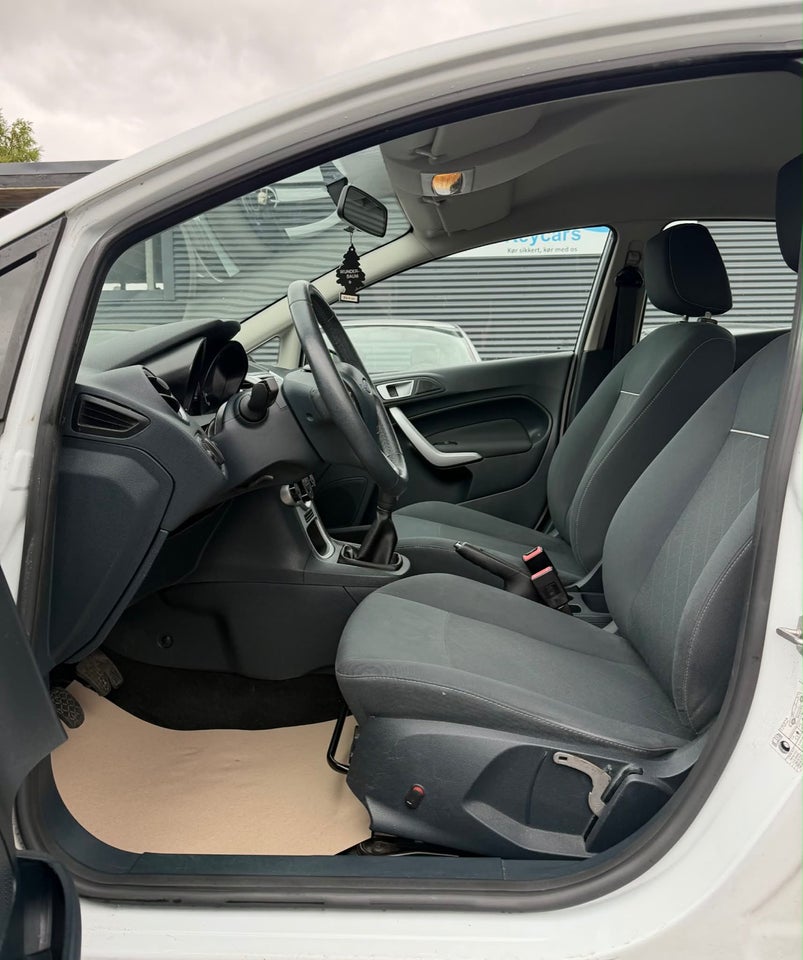 Ford Fiesta 1,25 60 Titanium 5d