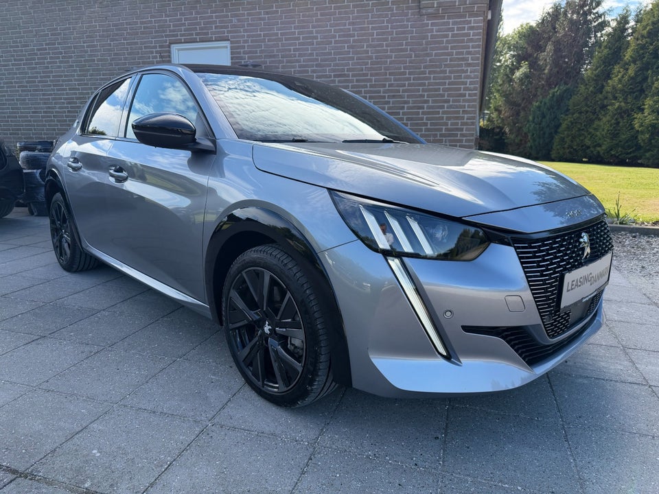 Peugeot e-208 50 GT 5d