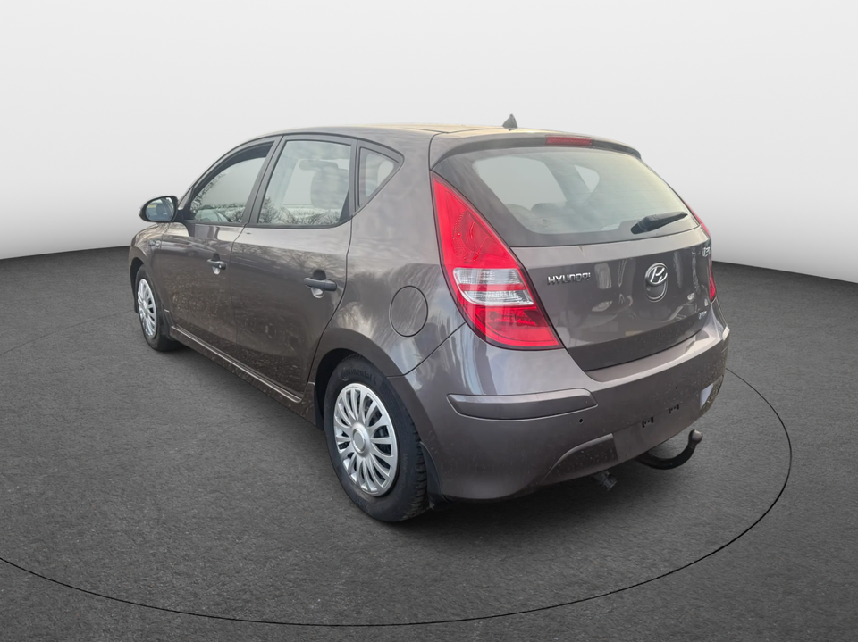 Hyundai i30 1,6 CRDi 90 Blue Drive 5d