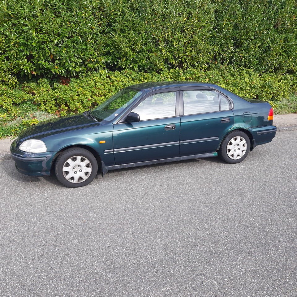 Honda Civic 1,4 S 4d