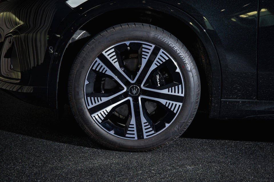 Maserati Grecale Folgore 5d