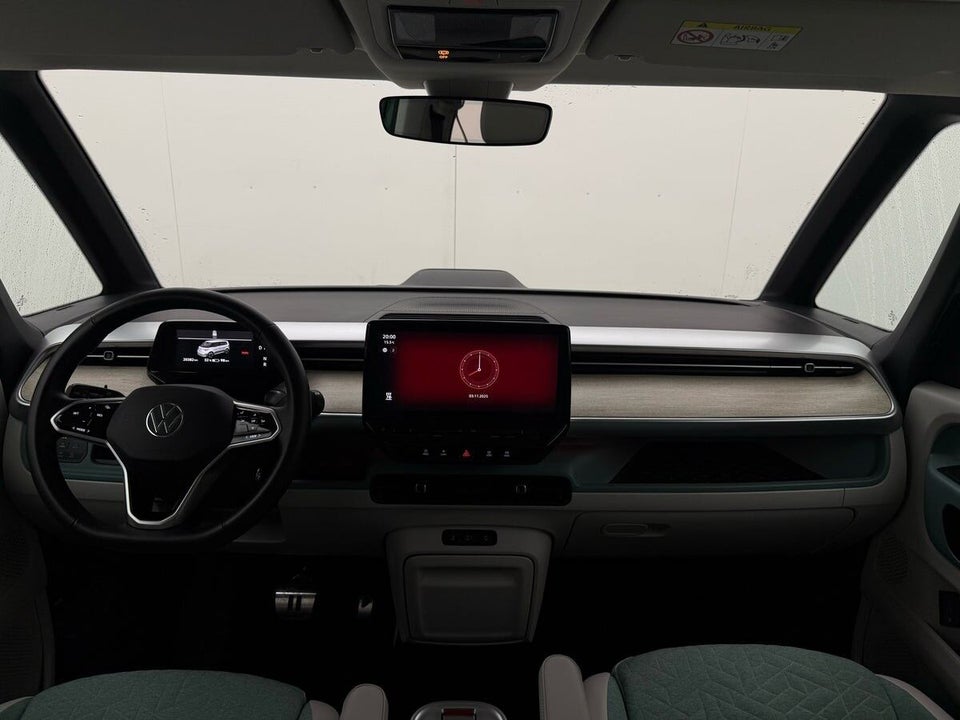 VW ID.Buzz 77 Pro SWB 5d