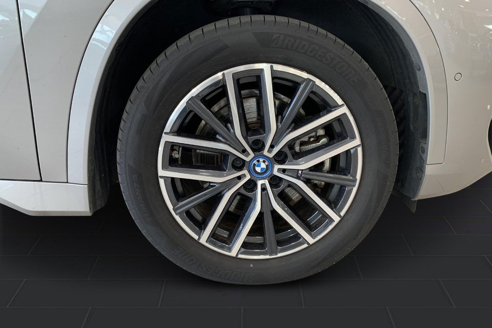 BMW iX1 xDrive30 M-Sport 5d