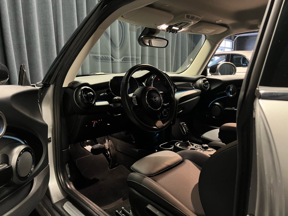 MINI Cooper SE Edition Premium Plus 3d