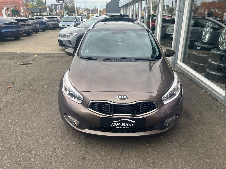 Kia Ceed 1,6 CRDi 128 Active SW 5d