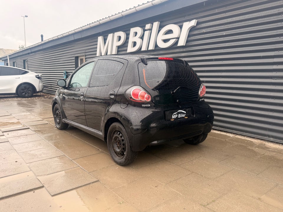 Toyota Aygo 1,0 Plus 5d