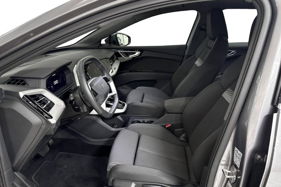 Audi Q4 e-tron 45 Progress 5d