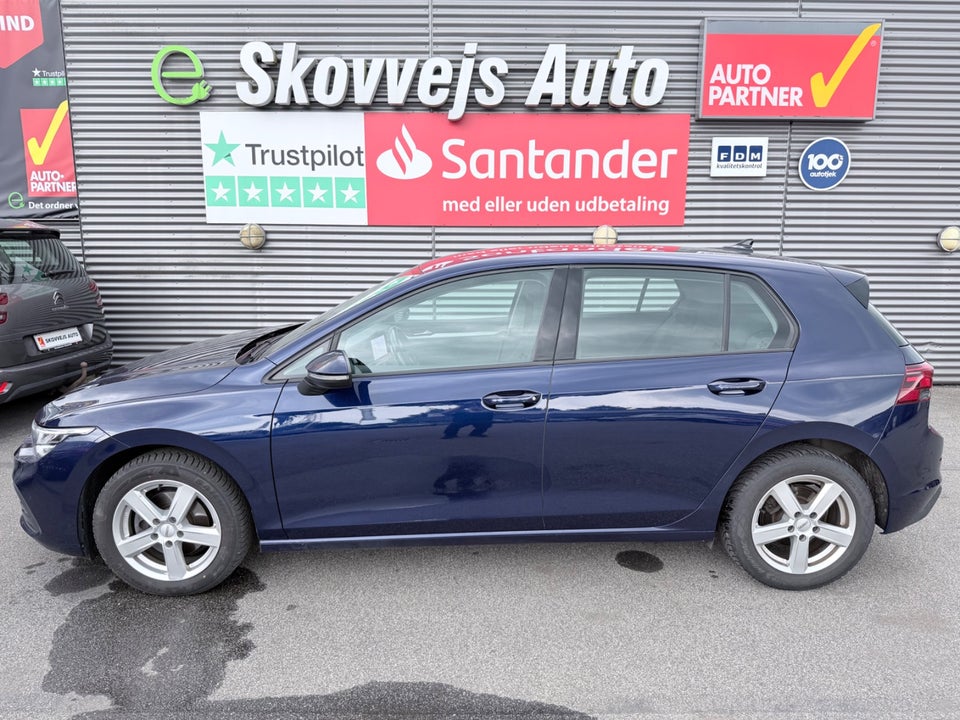 VW Golf VIII 2,0 TDi 115 Life DSG 5d