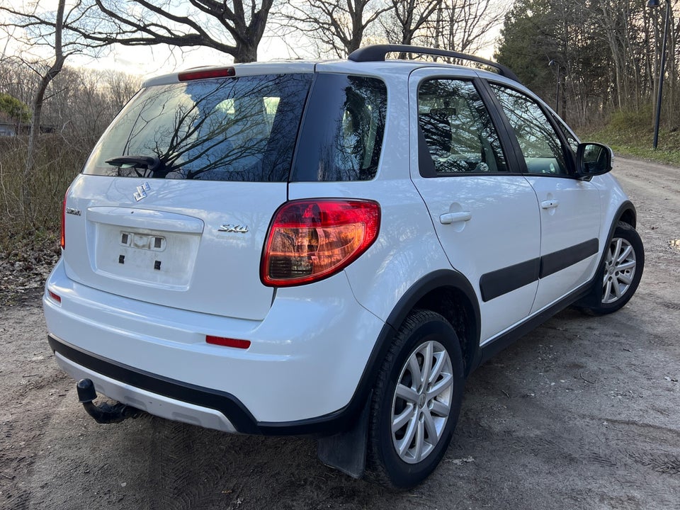 Suzuki SX4 1,6 CombiBack Exclusive 5d