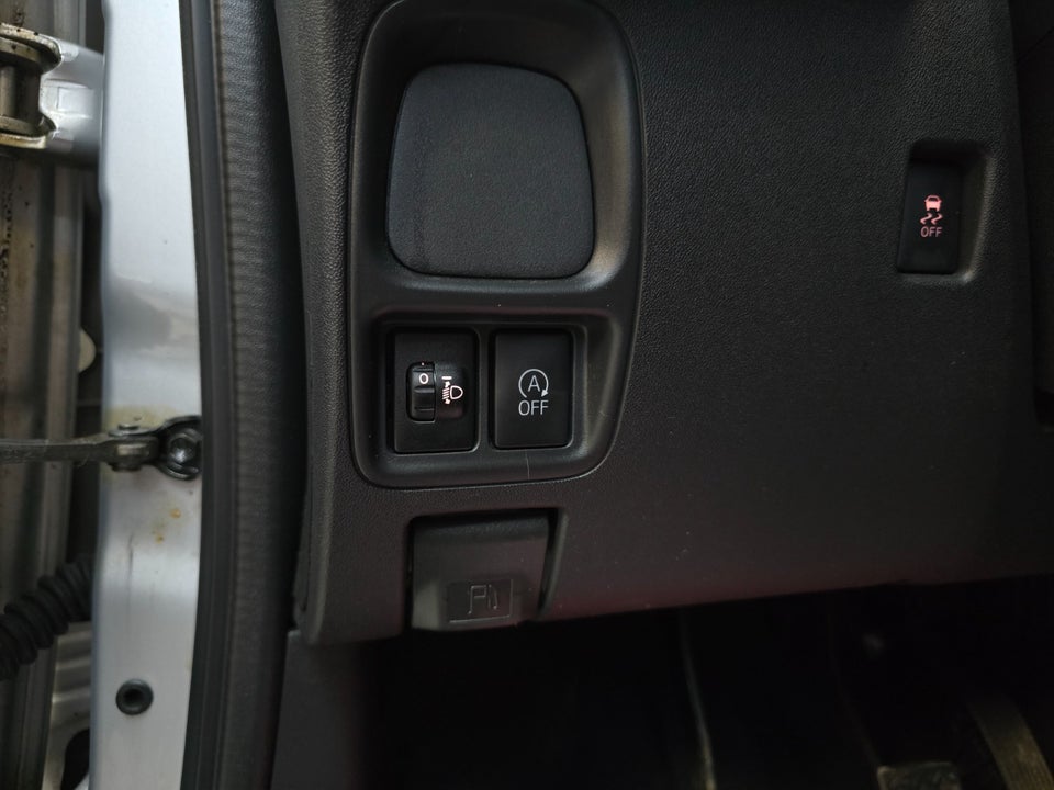 Citroën C1 1,0 VTi Attaque 5d