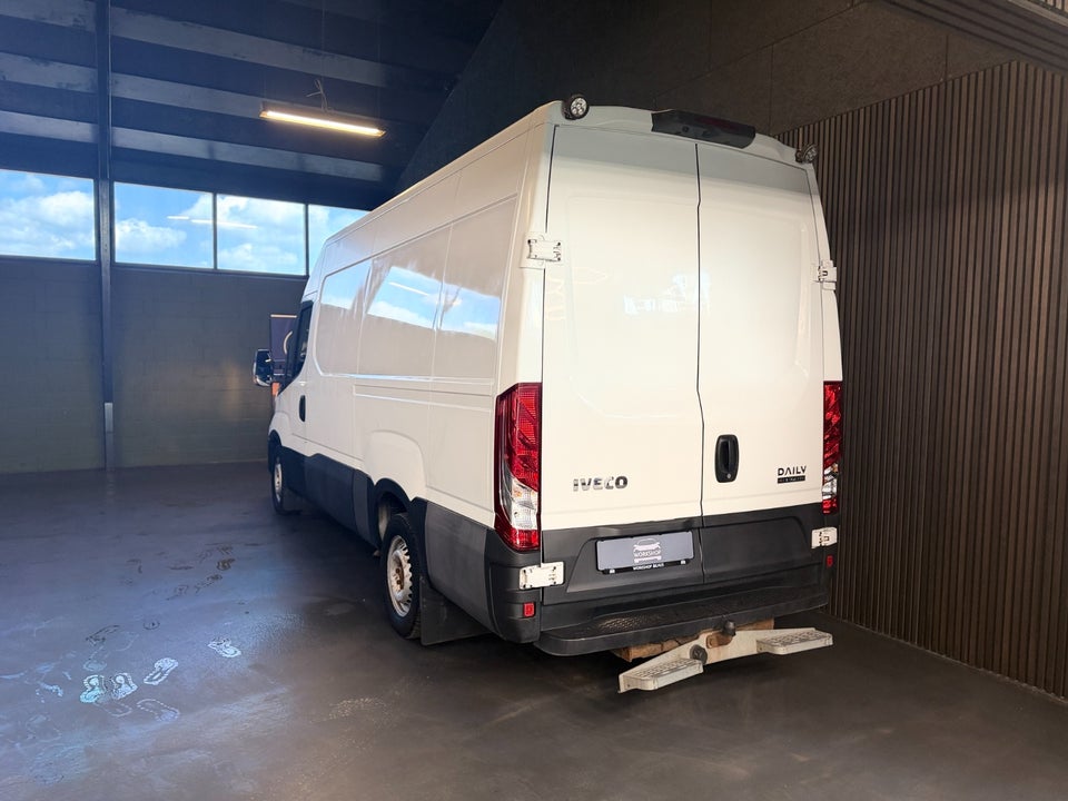 Iveco Daily 2,3 35C14 13,4m³ Van AG8