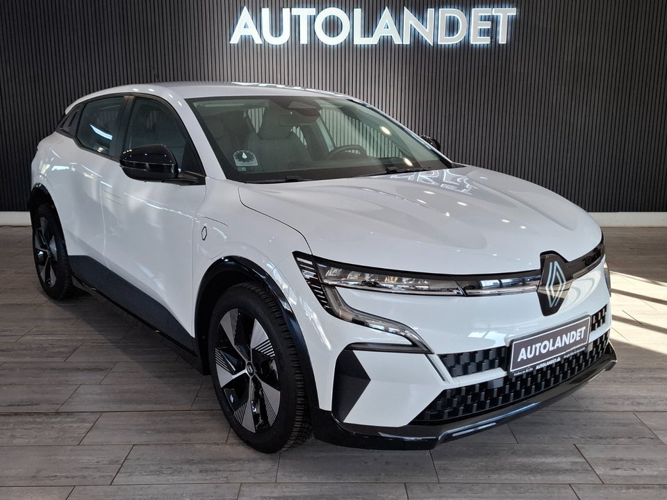 Renault Megane E-Tech 40 Equilibre 5d