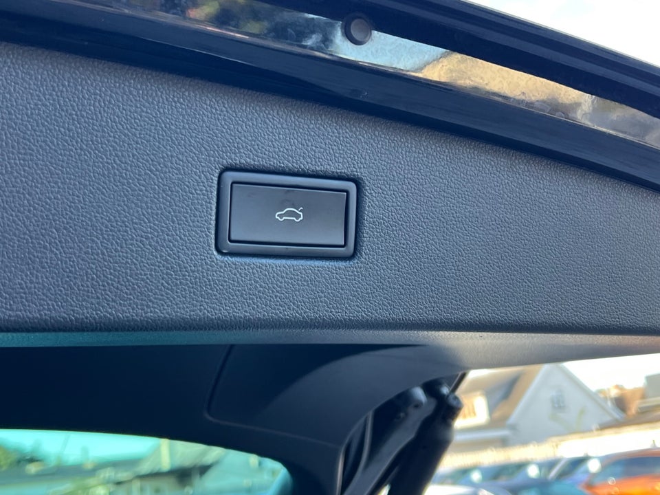 VW Tiguan 1,4 eHybrid Elegance DSG 5d