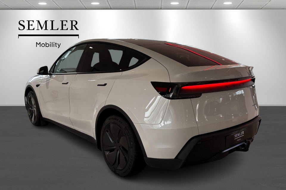 Tesla Model Y Long Range AWD 5d