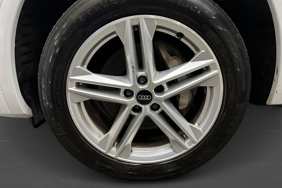 Audi Q5 50 TFSi e S-line quattro S-tr. 5d