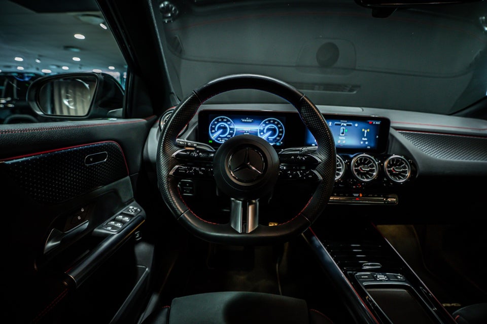 Mercedes EQA350 AMG Advance Plus 4Matic 5d