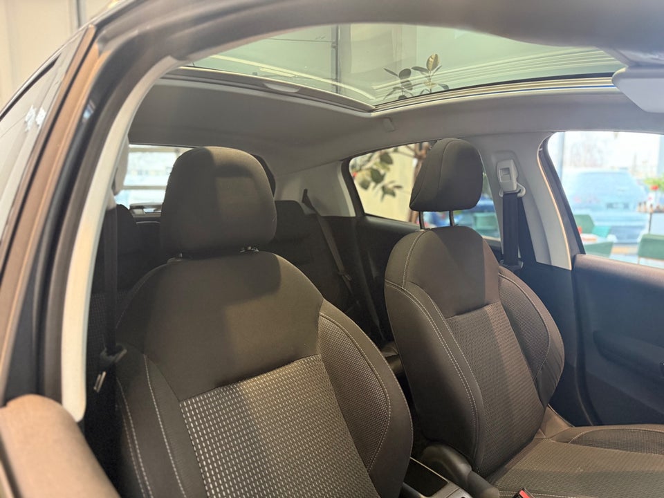 Peugeot 208 1,6 BlueHDi 100 Allure Sky 5d