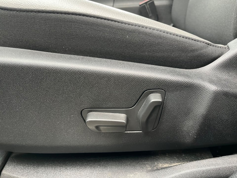 Citroën C5 Aircross 1,6 Hybrid Feel EAT8 5d