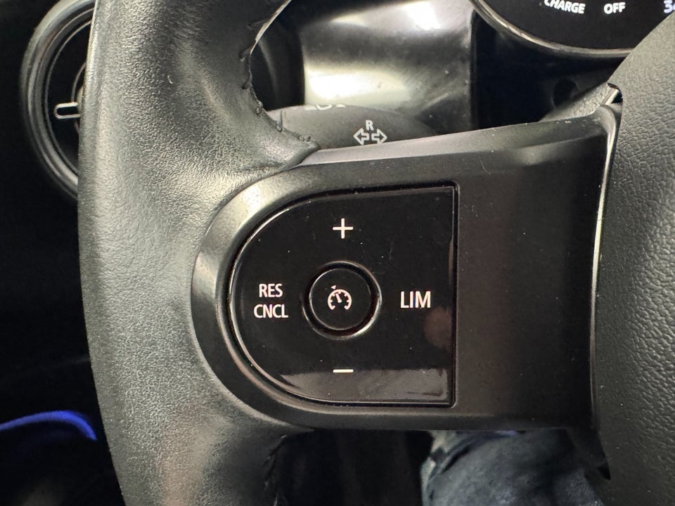 MINI Cooper SE Camden Edition 3d