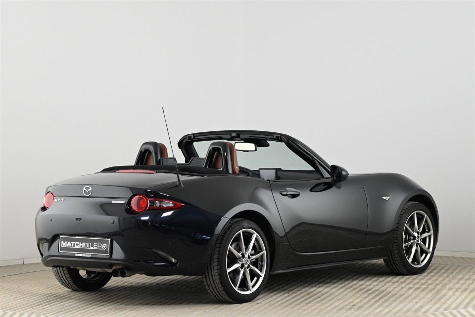 Mazda MX-5 2,0 SkyActiv-G 184 Roadster Cosmo 2d