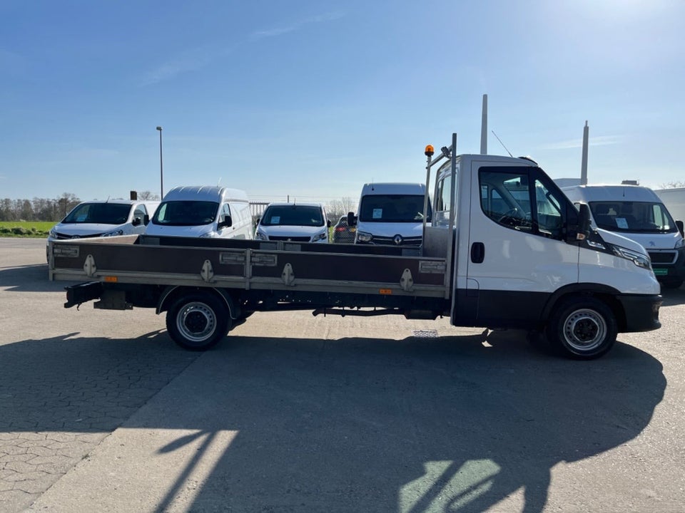 Iveco Daily 3,0 35S18 4100mm Lad AG8 2d