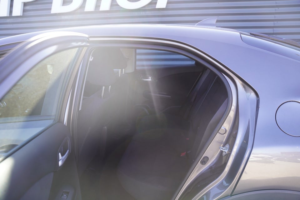 Honda Civic 1,8 i-VTEC Sport aut. 5d