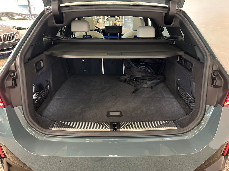 BMW i5 eDrive40 Touring Fully Charged M-Sport 5d