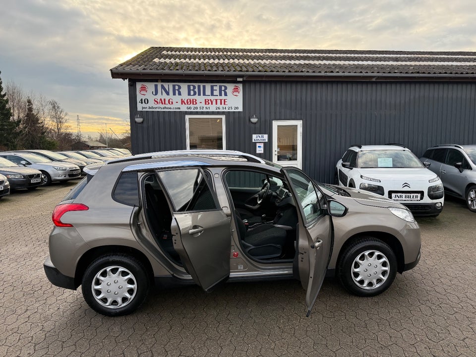 Peugeot 2008 1,2 VTi 82 Allure 5d