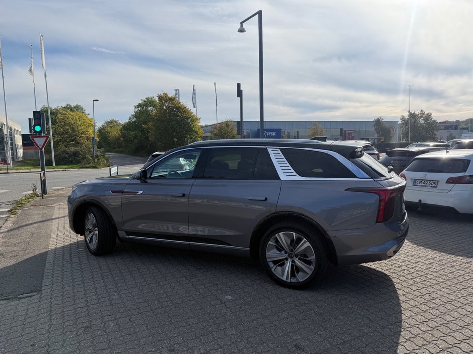 Hongqi E-HS9 84 Comfort 5d